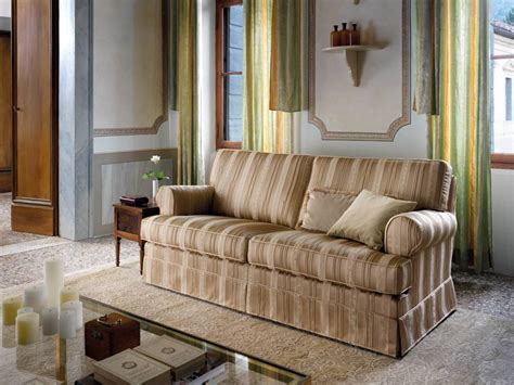 For over 50 years, the divani collection has exemplified greek hospitality and have become synonymous with luxury Atena - Divani classici - Samoa Divani