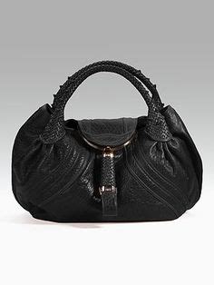 Последние твиты от fendi (@fendi). Le migliori 7 immagini su Fendi spy | Borse, Borsa denim, Borse artigianali