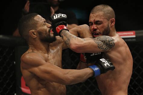 Deiveson figueiredo deus da guerra. Deiveson Figueiredo misses weight for UFC title fight ...