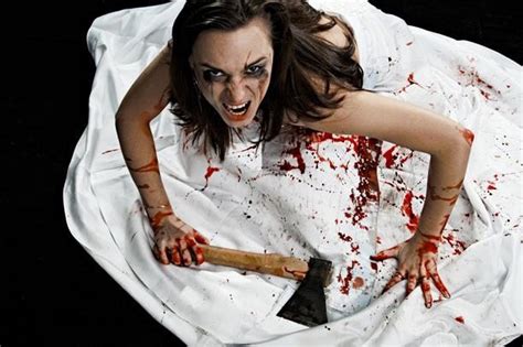 Ich habe dieses projekt gestartet, da es zwar zahllose aktienfonds gibt, aber keiner mich so zufriedengestellt hat, dass ich gerne mein eigenes geld dort investiert hätte. Axe Blood Splattered Bride | HORROR PALACE™