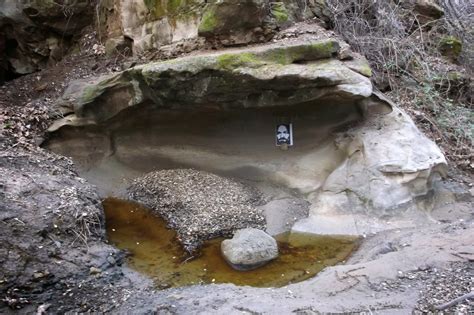 Charles manson rock, spahn ranch cave, donald shea location from google earth. abraxas 365 dokumentarci: Stoner's Spahn Ranch Tours ...