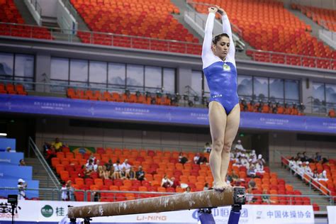 Hypólito was the first athlete from brazil to ever win a medal at the world championships, a silver on floor exercise in 2001. Brasil se classifica para quatro finais em Doha - Gym Blog ...