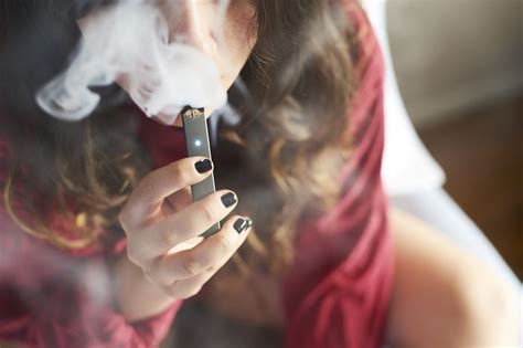 Juul hoarders stock up on e-cigarettes after FDA ban - Noti Group