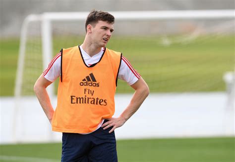 Kieran tierney, 23, aus schottland fc arsenal, seit 2019 linker verteidiger marktwert: Arsenal fans react as Leicester reportedly consider Kieran ...