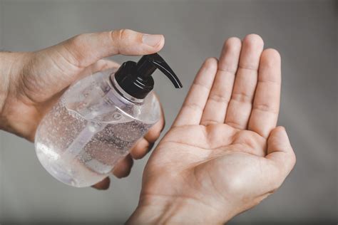 Mix the rubbing alcohol, aloe vera. How to Use Hand Sanitizer Properly: 7 Best Practices ...