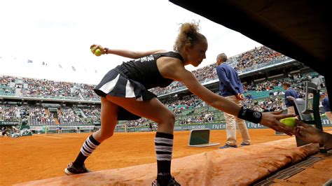 Aktuālākās tenisa ziņas vortālā delfi sports. Tennis-Skandal: Schiedsrichter belästigt Ballmädchen ...