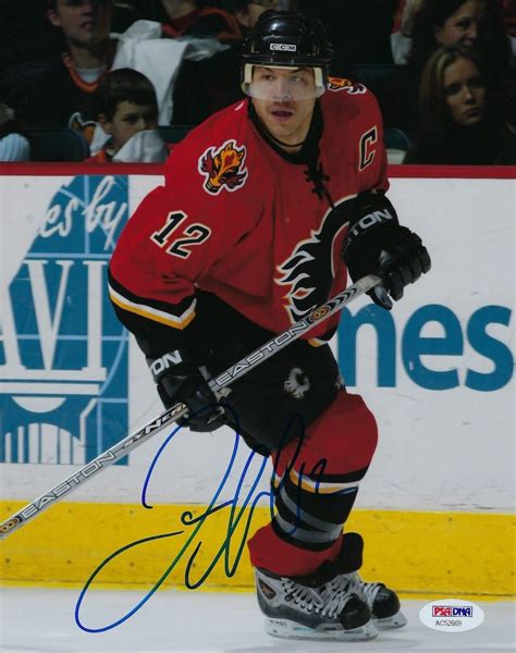 I was pretty selective because of previous bad experiences with housing in the city, and the fact that i have a big. Jarome Iginla Autographed Calgary Flames 8×10 Photo ...