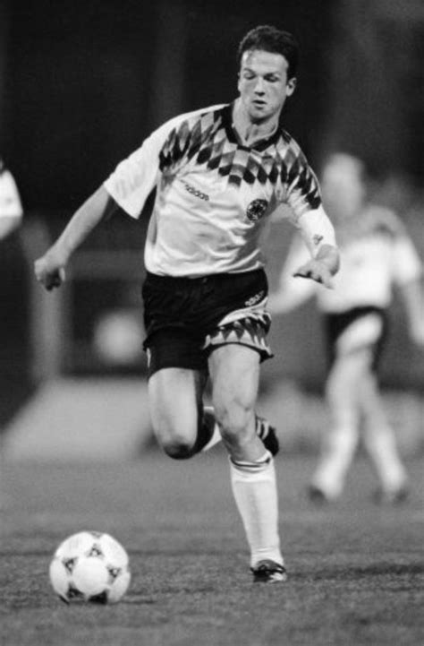 Born 30 october 1971) is a german football executive and former player who played as a striker. Seine ersten Sporen verdient sich Fredi Bobic in der ...