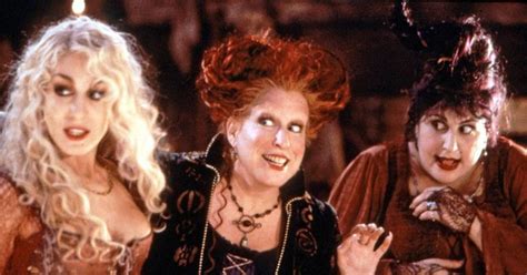 Halloween may have been and gone, but we're still very much anticipating the return of everyone's favourite spooky movie: 'Hocus Pocus 2' aangekondigd door Disney!