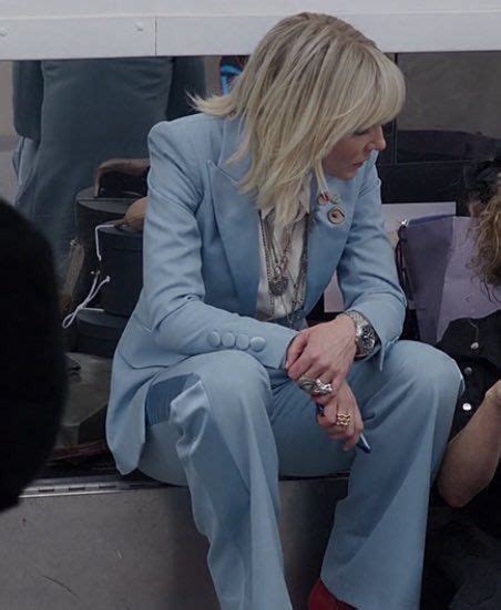 From watching ocean's 8, you can certainly see how cate blanchett would be the actress in mind to play lou. Cate Blanchett ocean's 8 powder blue suit, Shirt and ...