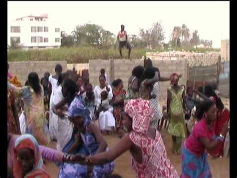 Report this video for review: danse Africaine Serrere, les femmes se lâchent...! - YouTube