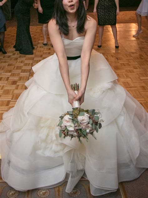 The top countries of supplier is china, from. Vera Wang Katherine Second Hand Wedding Dress on Sale 45% ...