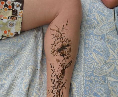 However getting an ankle bracelet tattoo is not that common among people. Tattoo Tangan: ANKLE TATTOO DESIGNS FOR GIRLS