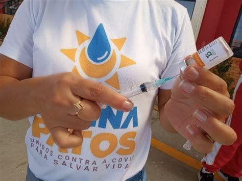 Pessoas com comorbidades, entre 55 e 59 anos, serão vacinadas a partir de 12 de maio (foto: Patos recebe 15ª remessa de doses contra a Covid-19 e ...