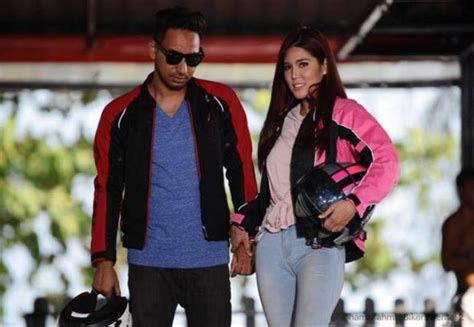 Zizan razak busy with bikers kental 2 filming. 5 Sebab Bikers Kental 2 Bakal Pecah Panggung!
