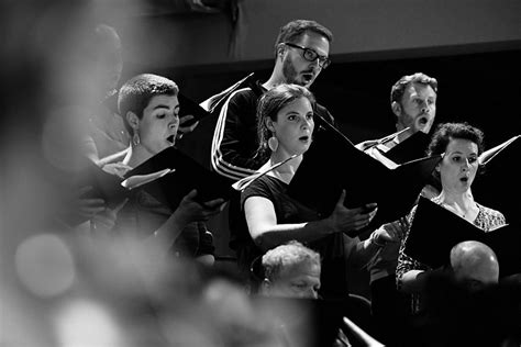 Einmalige kulturdenkmäler wie kloster eberbach, schloss johannisberg. Chorwerk Ruhr beim Rheingau Musik Festival - Christian ...