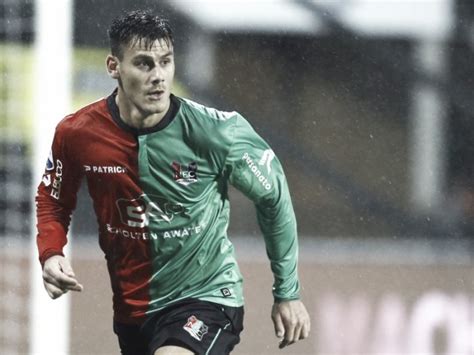 El nijmegen eendracht combinatie es un club de fútbol neerlandés, de la ciudad de nimega (en neerlandés nijmegen), en la provincia de güeldres, fundado en 1900. Dario Dumic, el baluarte del NEC Nijmegen - VAVEL España