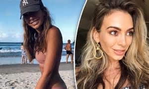 Nadia bartel opens up juggling work and motherhood after split from husband. Nadia Bartel flaunts bikini body before last day in Noosa ...