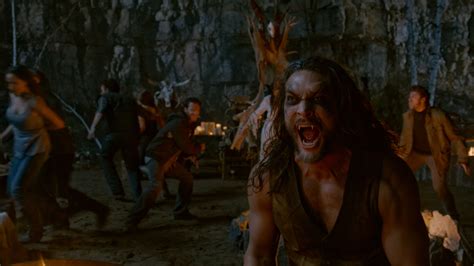 This is a better than average werewolf movie. Photo de Jason Momoa - Wolves : Photo Jason Momoa - AlloCiné