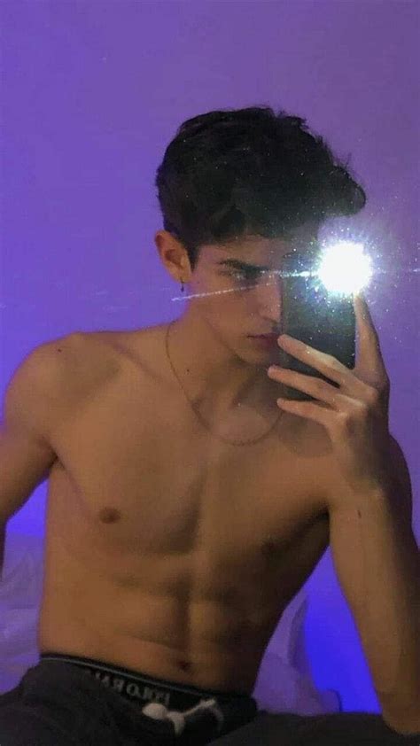 Arat from iran this little boy having visible abs. Pin by 𝓐𝓷𝓮𝓾𝓻 on Ⓑⓞⓨⓢ in 2020 | Cute white boys, Cute boys ...