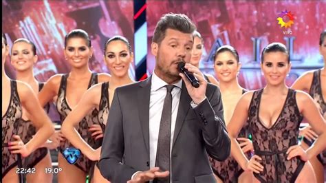 Luego de haber ganado las elecciones karina jelinek entró a la pista de showmatch y cometió un error que hizo que marcelo tinelli saludara al. Showmatch 05-12-2016 - YouTube