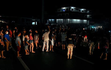 O caso ocorre apenas um mês depois da interrupção do fornecimento de energia elétrica que considerando que o estado inteiro tem 860 mil habitantes, o apagão de domingo deixou quase 25% da população sem energia. Apagão no Amapá é tema do programa | Podcast | Rádio ...