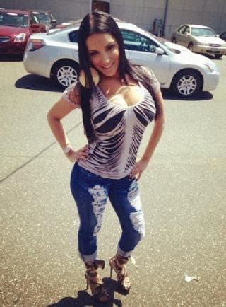 Stacked wifey shares hubby with coed. Cute & stacked - Picture | eBaum's World