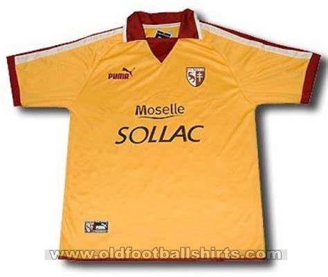 Choose your favorite metz shirt from a wide variety of unique high quality designs in various styles, colors and fits. FC Metz Away football shirt 2004 - 2005.