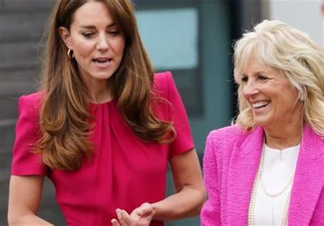 Als herzogin kate vergangene woche die amerikanische first lady jill biden (70) traf, wollte sie in einem fuchsiafarbenen dress ihres lieblingsdesigners alexander mcqueen auffallen. Royal Family News: Kate Middleton And Jill Biden's Super ...