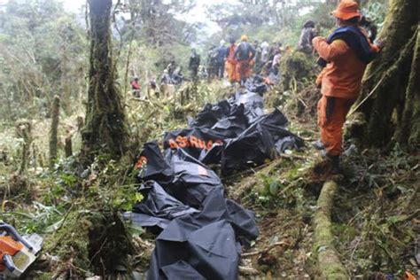 Trigana air flight 267 was a scheduled passenger flight from sentani to oksibil in the eastern indonesian province of papua. Trigana flight TGN267: Rescuers gather body bags containing remains of victims recovered from ...