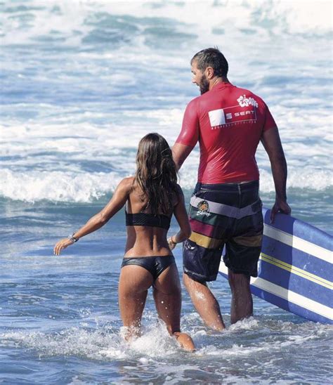 Com uma relação longa e com quatro filhos, o casal mantém a chama acessa. Carolina Patrocínio e Gonçalo Sousa Uva namoram nos Açores