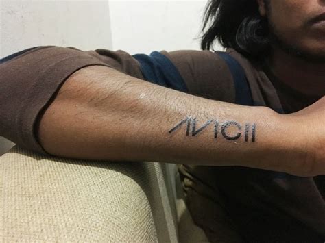 Music artist avicii talks to iheart radio about the meaning behind his tattoos. Avicii tatoo | Avicii tattoo, Avicii, Mini tattoos