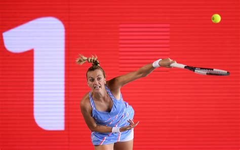 Kořenář mění po trejdu klub, hvězda pryč z nashvi. Macháč v přípravě na Australian Open dohrál, Bouzková je v ...
