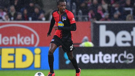 Join the discussion or compare with others! Hertha BSC droht der Ausfall von Abwehrchef Dedryck Boyata ...