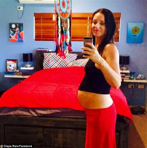 Oraciones para necesidades y problemas: Woman became pregnant on her third date with Plenty of ...