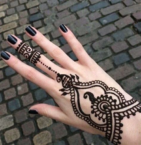 Dekoration in ethnischen orientalisch, indischen stil. Henna Tattoo - uralte Kunst zur temporären Hautverzierung ...