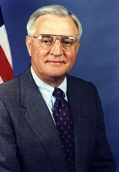 Walter mondale is an american politician. Walter Mondale - EcuRed