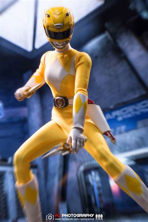 Sonra gezerken kararsız kalıp 15 dakika sonra açıkhava bir yer bir de bu. Ace Toyz 1/6 Mighty Morphin Power Rangers | Figround