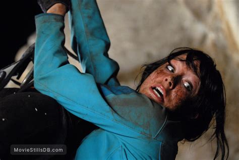 Doğum tarihi 27 nisan 1985. The Descent: Part 2 - Publicity still of Anna Skellern