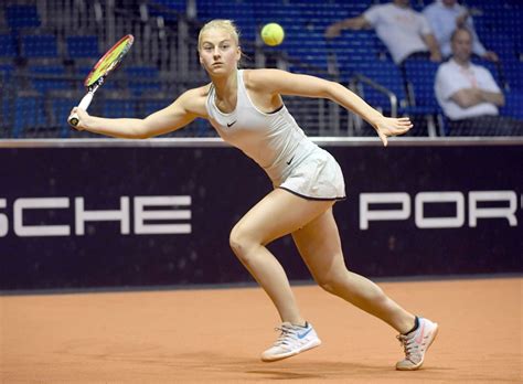 Marta is the daughter of oleh kostyuk and his wife, talina beiko. Marta Kostyuk - Porsche Tennis Grand Prix in Stuttgart 04 ...