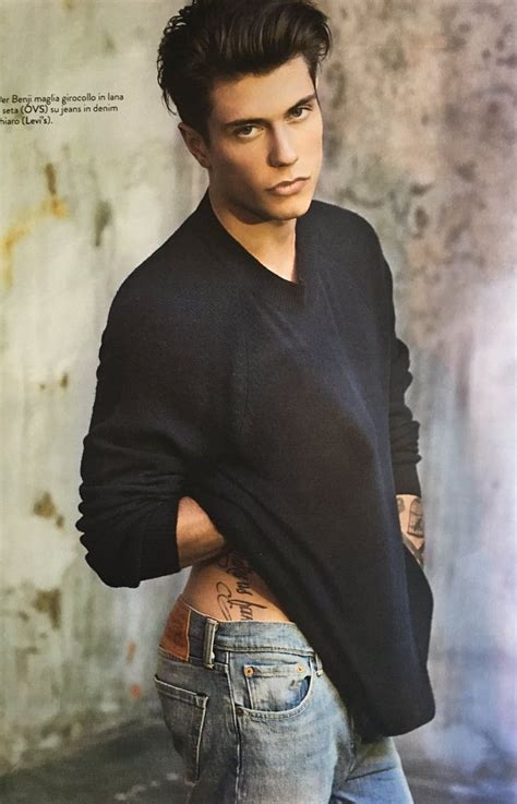 They were first spotted together that april, which is the same month that bella announced that she and rapper mod sun had called it quits. Benji e Fede sono gay? Ecco la risposta di Benjamin ...