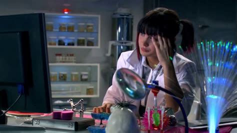 Penny serling/penny (13 bölüm, 2009). Forbidden Science (2009) Altyazı | ALTYAZI.org