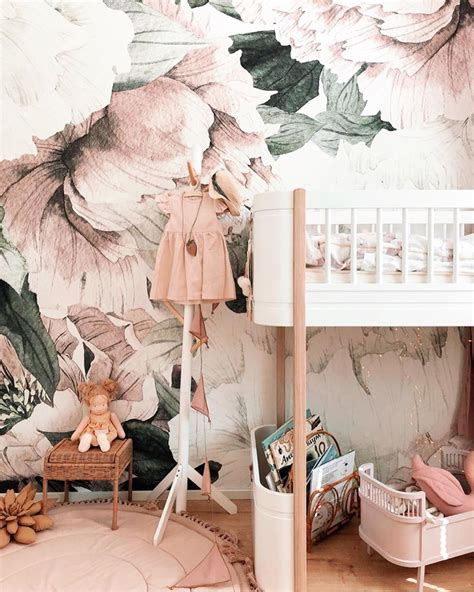 Unusual cabin beds (⭐️ ) | unusual cabin beds Beautiful little girls bedroom with unusual cabin bed and ...