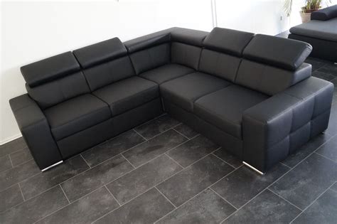 Hier gibt es wirklich günstige sofas, ecksofas mit schlaffunktion, schlafsofas, dauerschläfer und noch mehr couchen. www.xl-sofa.de