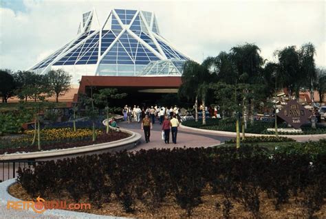 The way the kitchen looked and worked in the past is not how modern kitchens look. The Land Gallery - RetroWDW