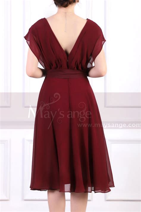 Robe de cérémonie fille bordeaux et ivoire parfaite pour un mariage autant dans le cortège pour une demoiselle d'honneur que pour. Robes Courtes Pour Cérémonie Rouge Bordeaux Ceinture ...