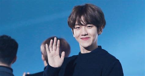 Baekhyun (백현) is a south korean artist under sm entertainment. Pin på Byun Baekhyun