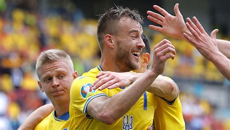 Андрій ярмоленко народився в ленінграді. West Ham United's Andriy Yarmolenko cherishes 'victory for ...