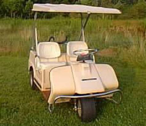 Later versions of the cart offered a steering wheel instead of a tiller. Harley-Davidson Golf Carts | HubPages