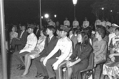 Woon wee yuen & partners. 1988 President Scholars attending scholarship presentation